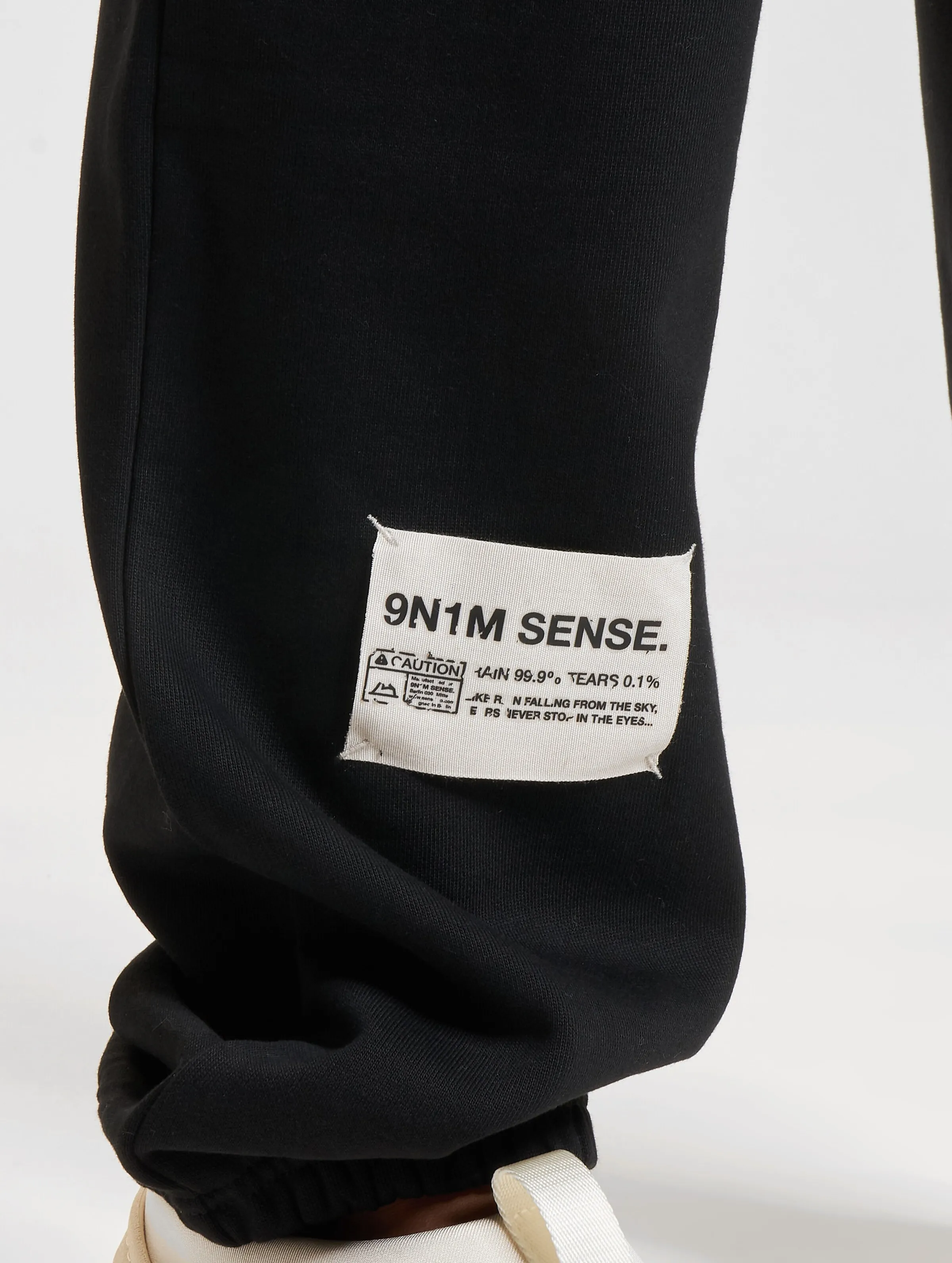 9N1M SENSE Essential