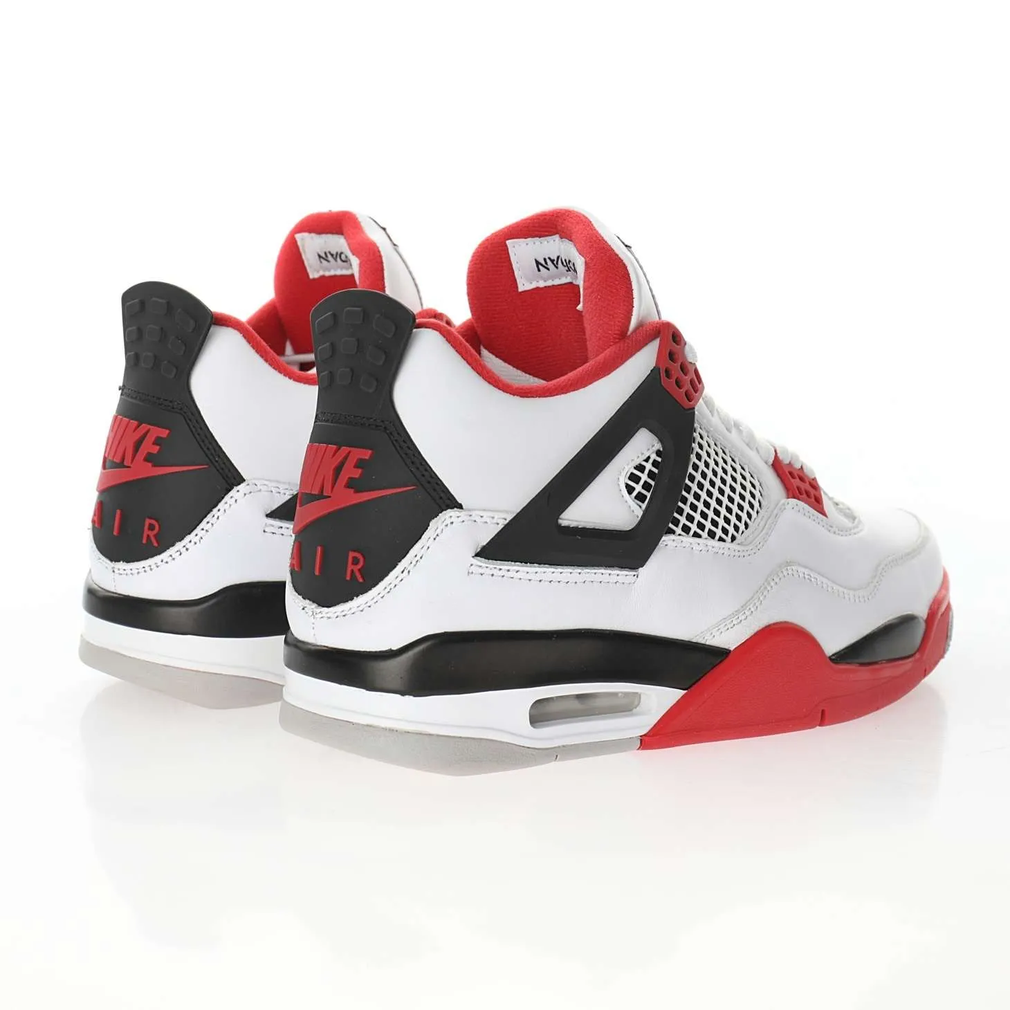 Air Jordan 4 Retro «Release»