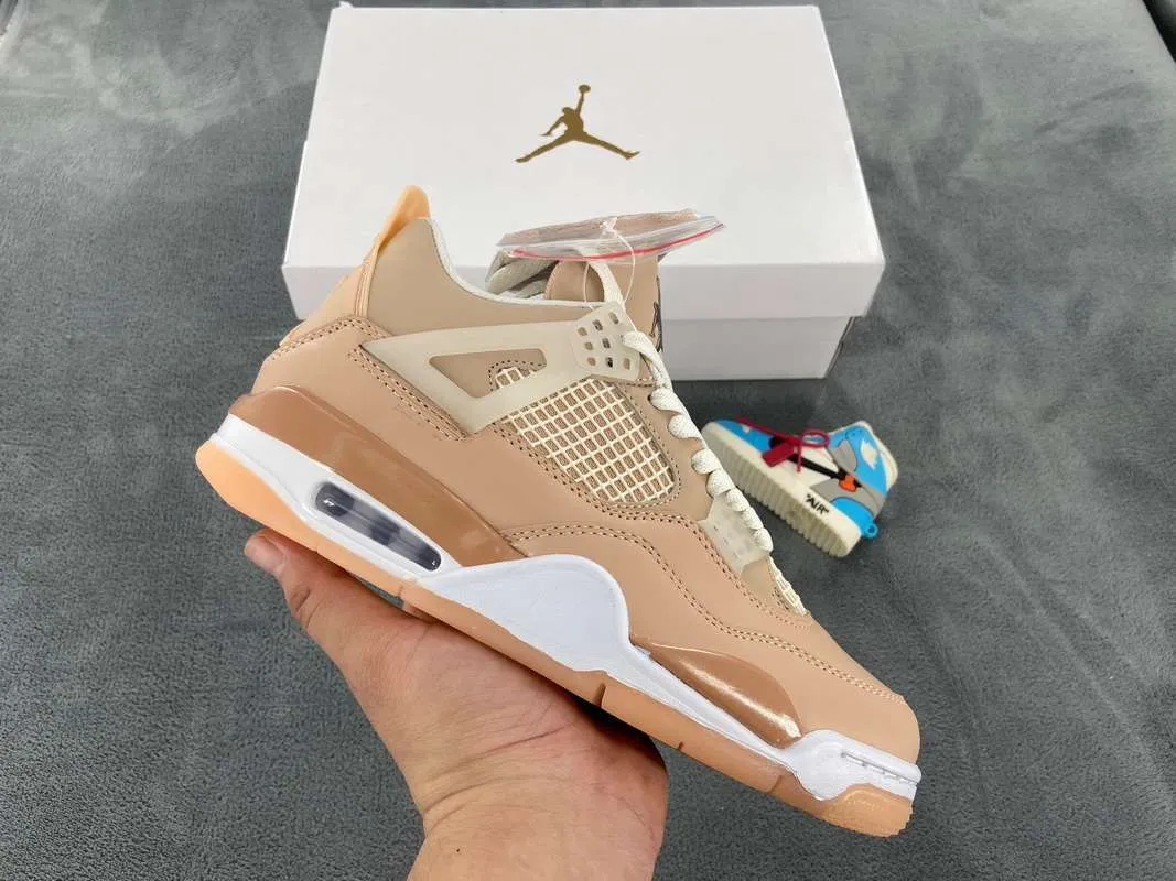 Air Jordan 4 Retro «Shimmer»