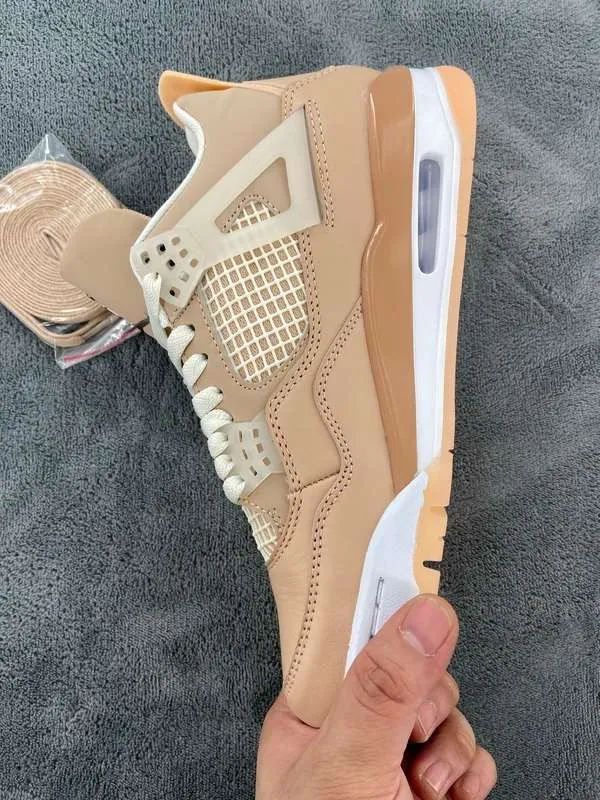 Air Jordan 4 Retro «Shimmer»