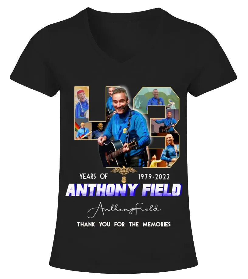 ANTHONY FIELD 43 YEARS OF 19792022 CAMISETA CUELLO PICO MUJER
