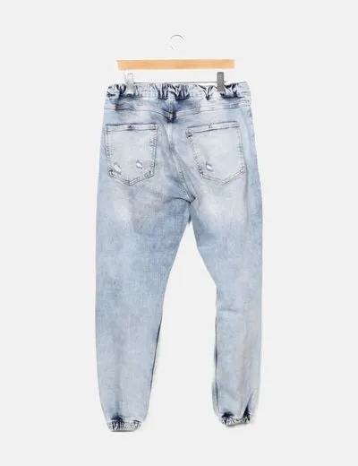 Bershka Pantalón vaquero jogger