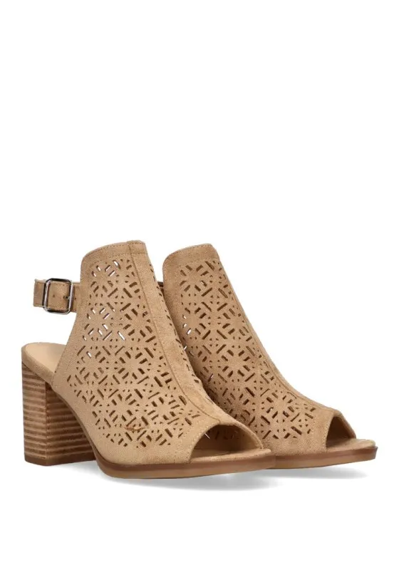 Botin ETIKA 31118 camel