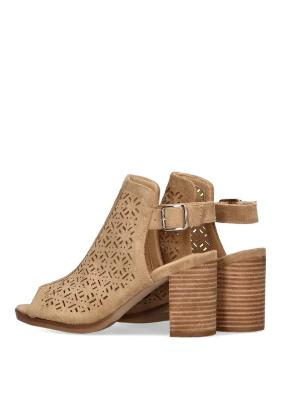 Botin ETIKA 31118 camel
