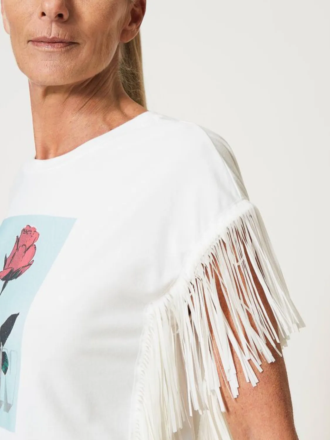 CAMISETA CON ESTAMPADO Y FLECOS TWIN SET/ACTITUDE