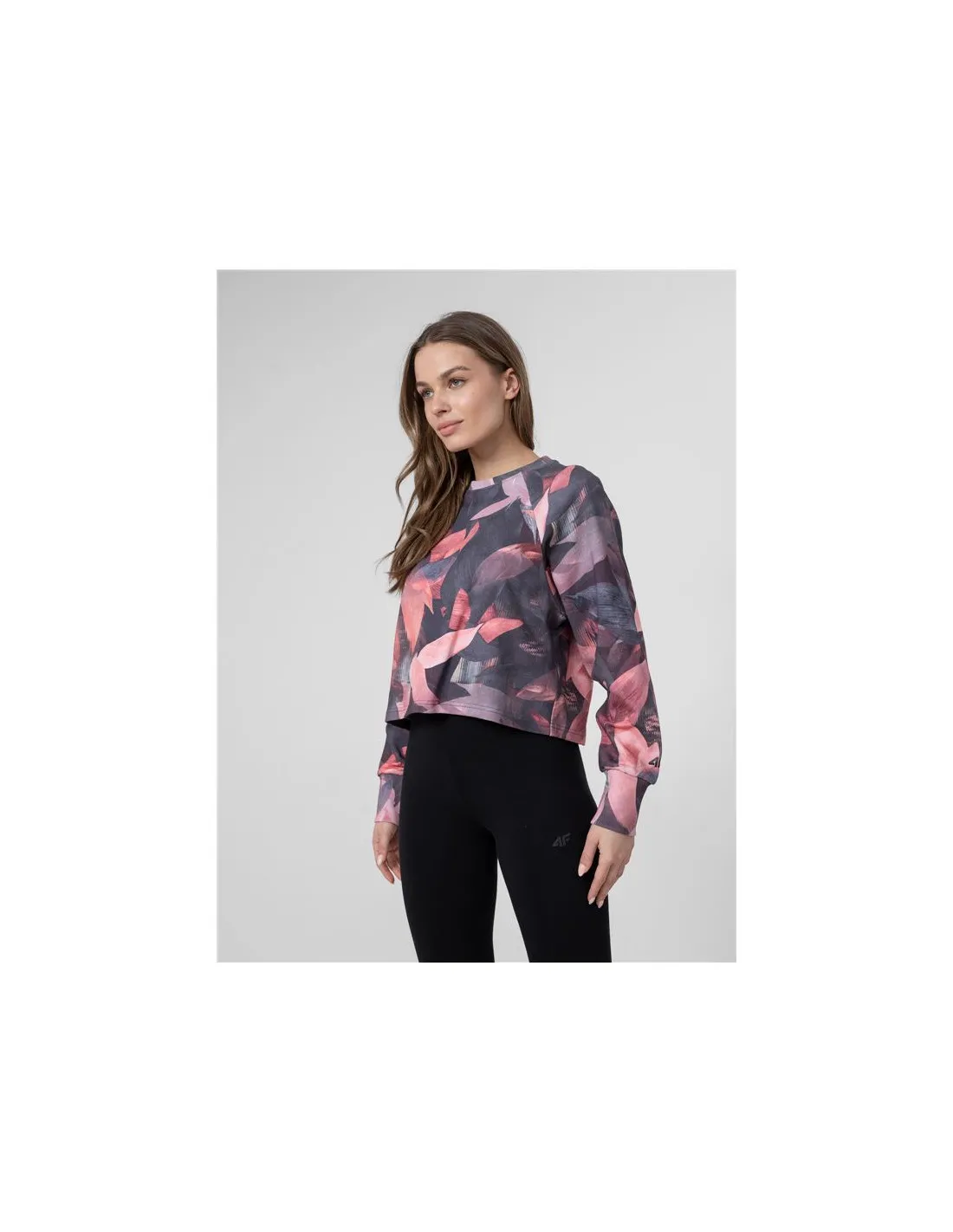 Camiseta de montaña 4F Crop Top negro Mujer
