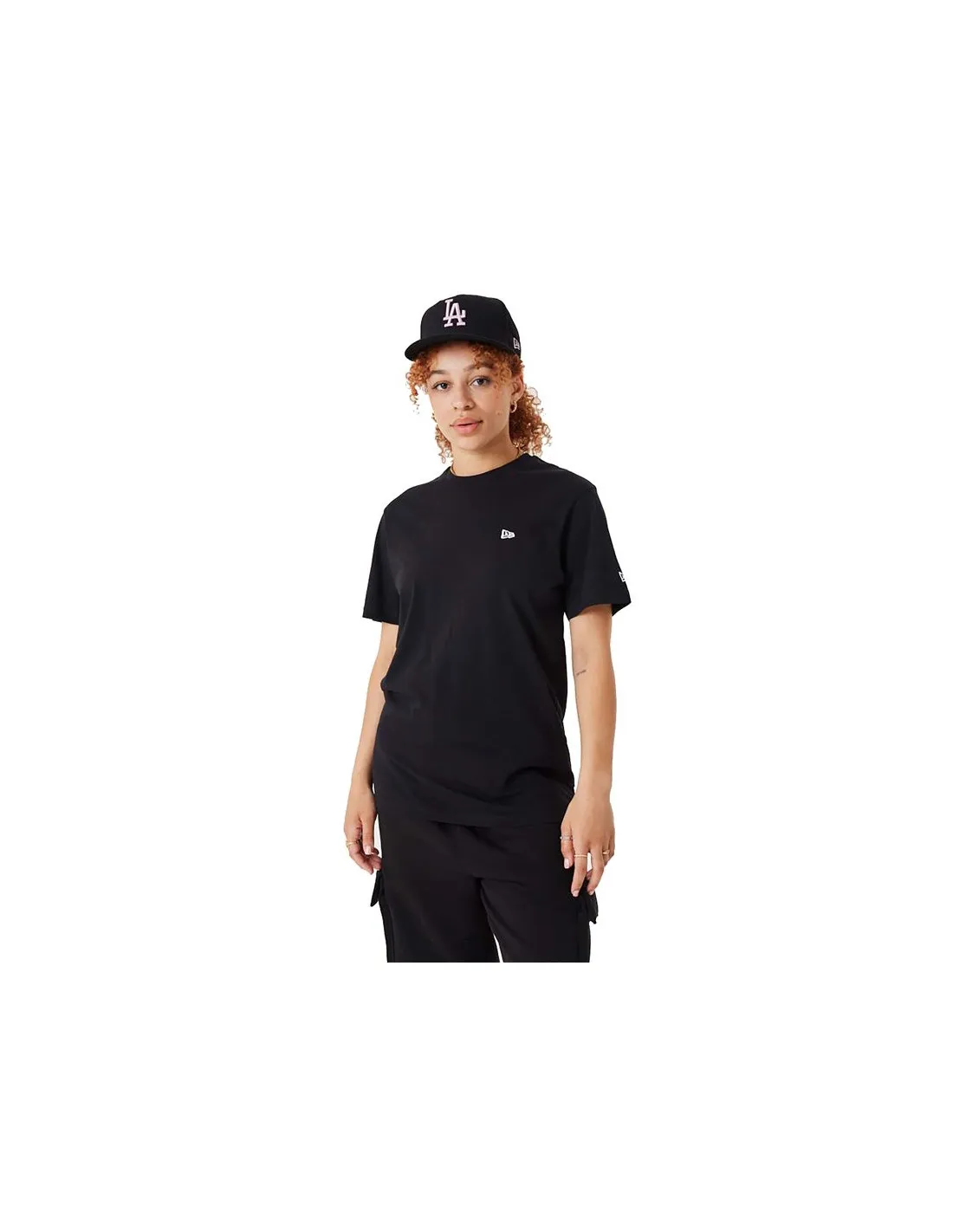 Camiseta New Era Essentials Negro Hombre