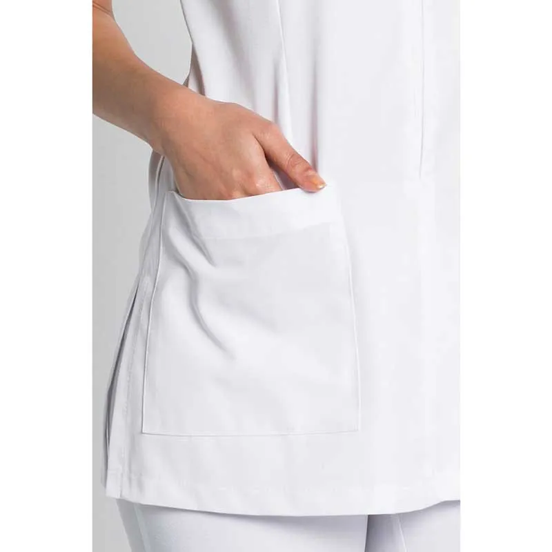 CASACA ENTALLADA CON CUELLO MAO BLANCA  DYNEKE