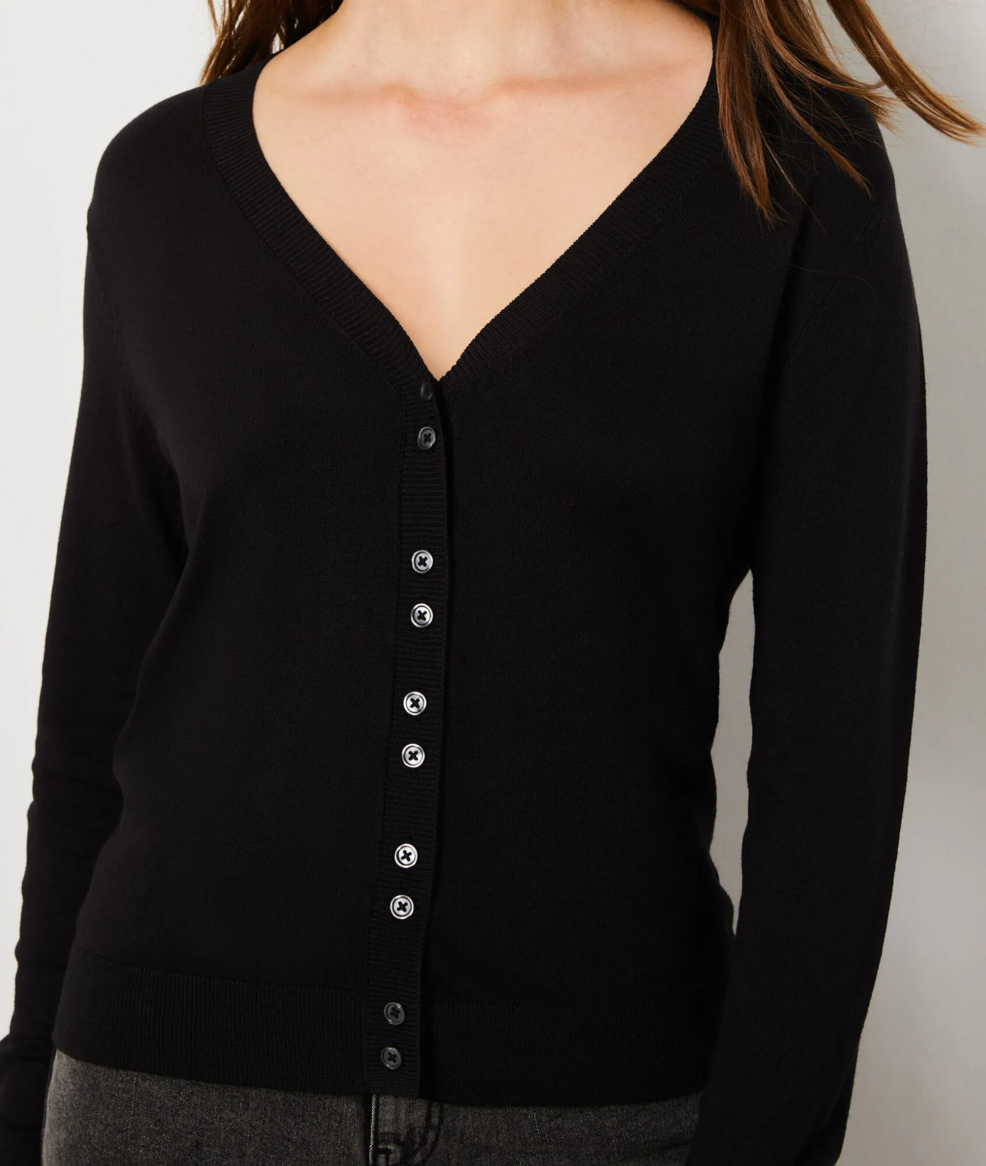 CHAQUETA ESCOTE EN V CRISS NOIR  ETAM