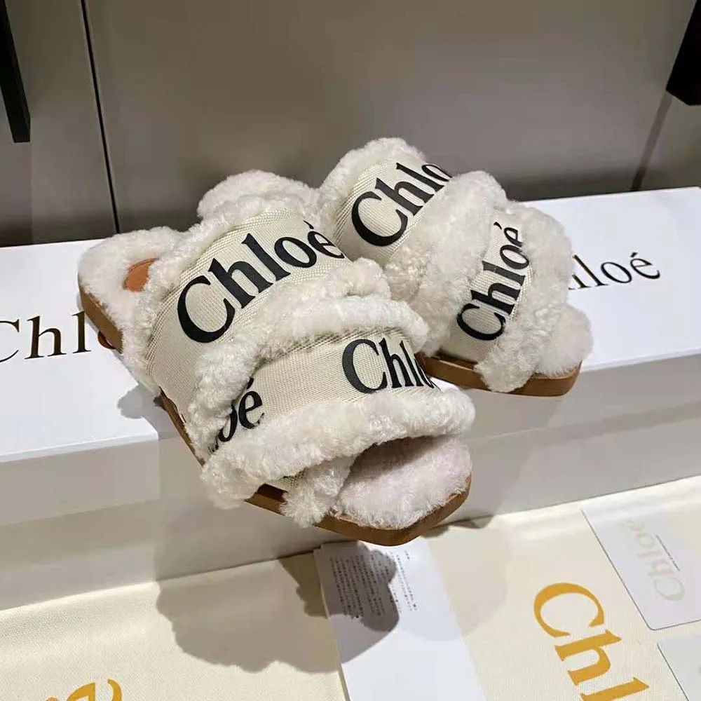 Chloe Mujer Woody Flat Mule de Lona con Borrego