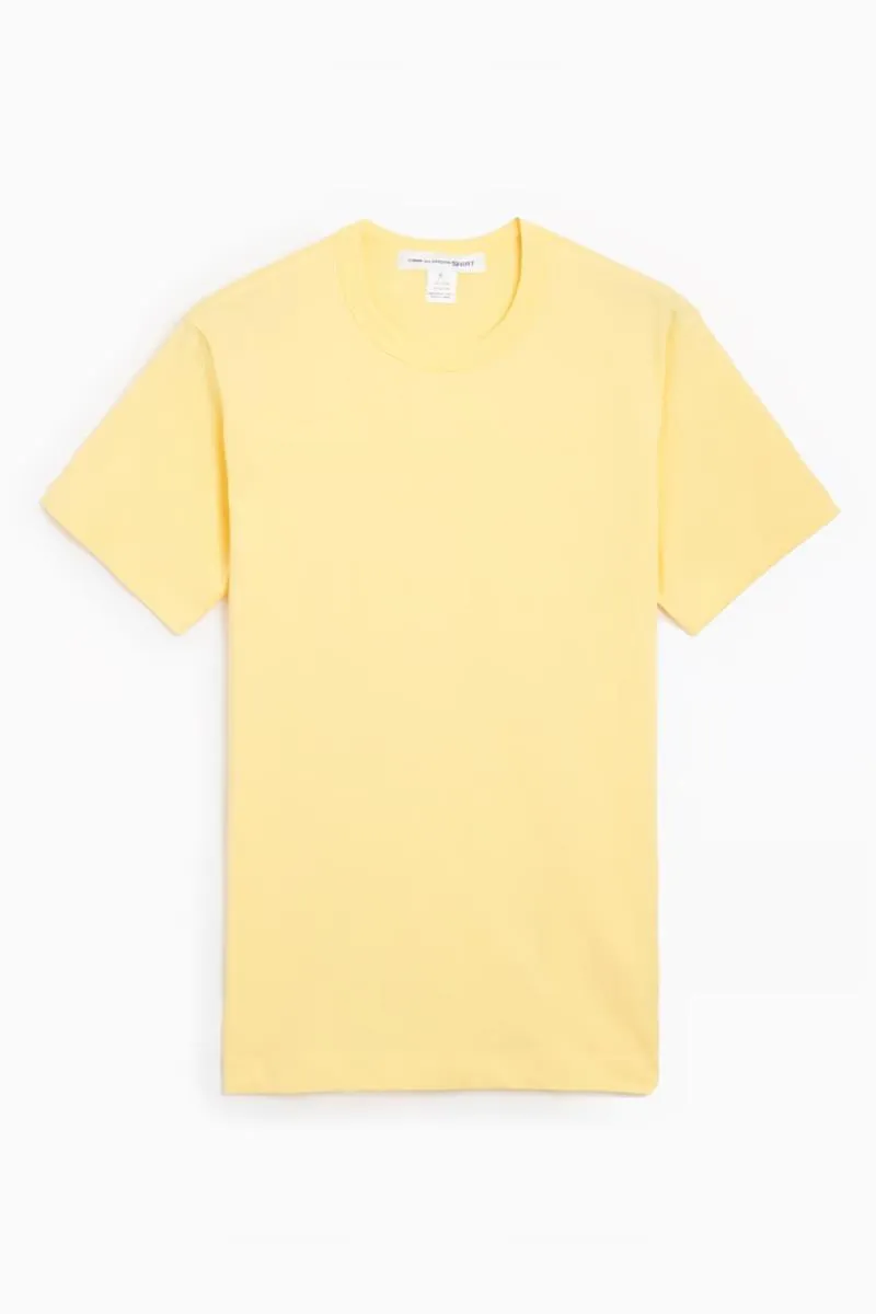 COMME DES GARÇONS SHIRT CAMISETA BACK LOGO AMARILLA