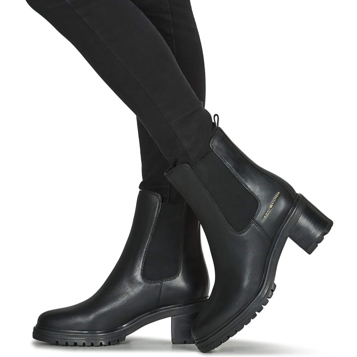 ESSENTIAL MIDHEEL LEATHER BOOTIE