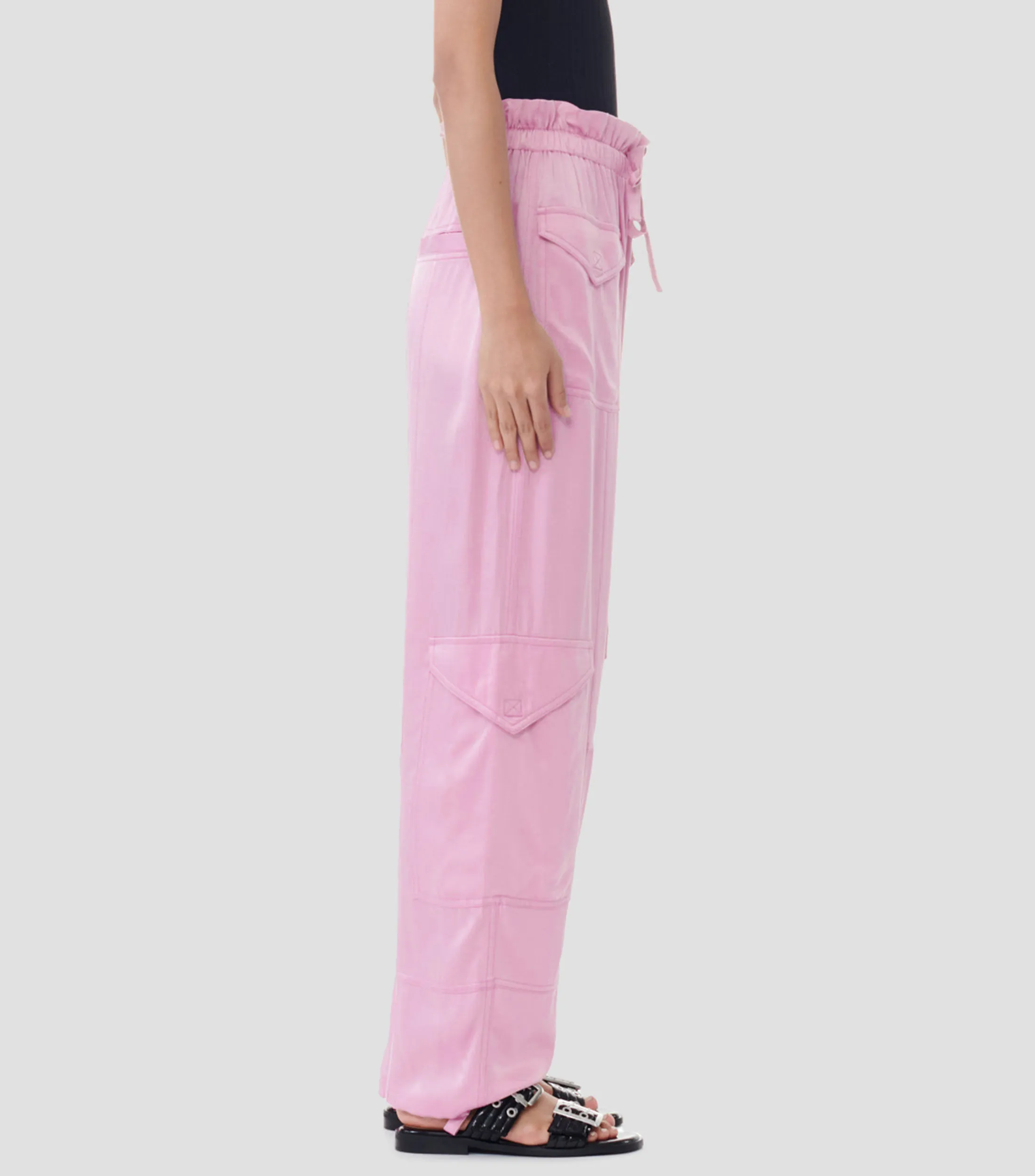 Ganni Pantalón de satén Mujer