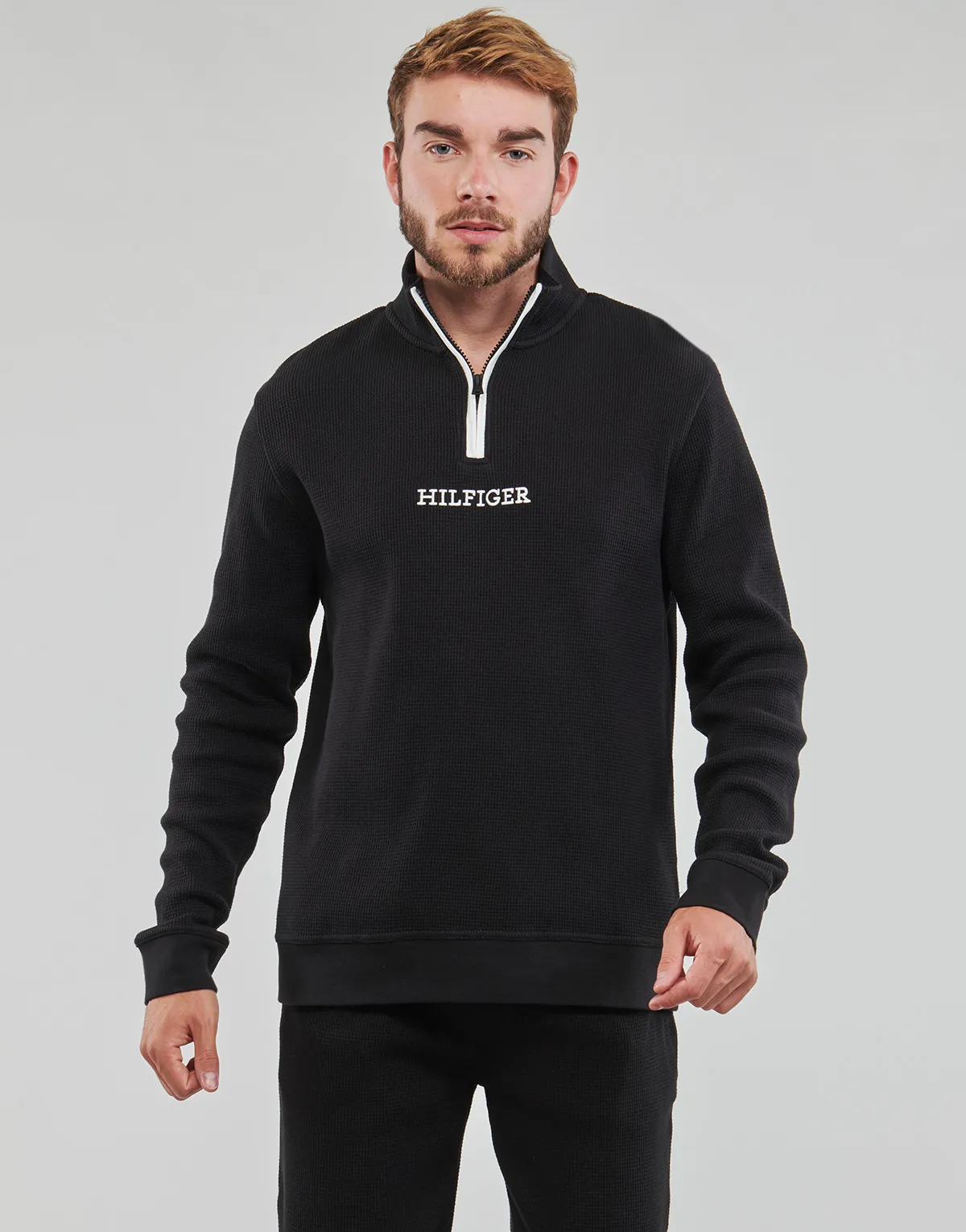 HALF ZIP SWEAT