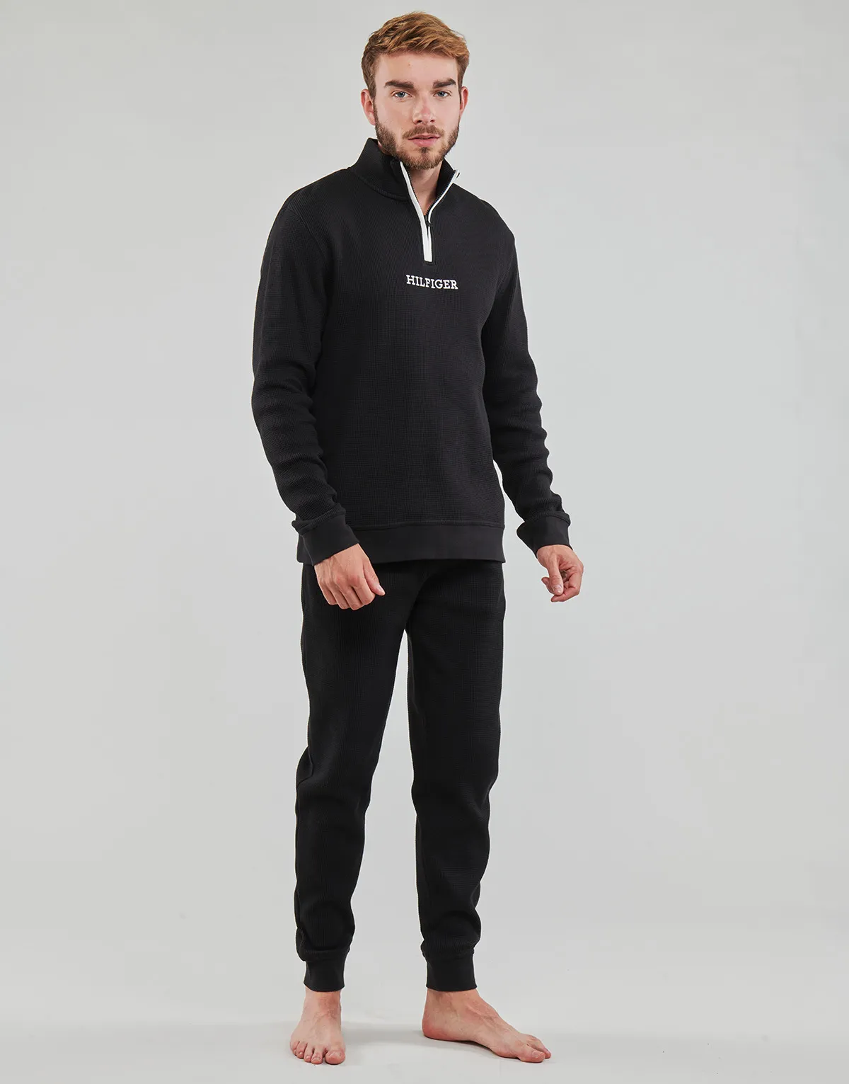 HALF ZIP SWEAT