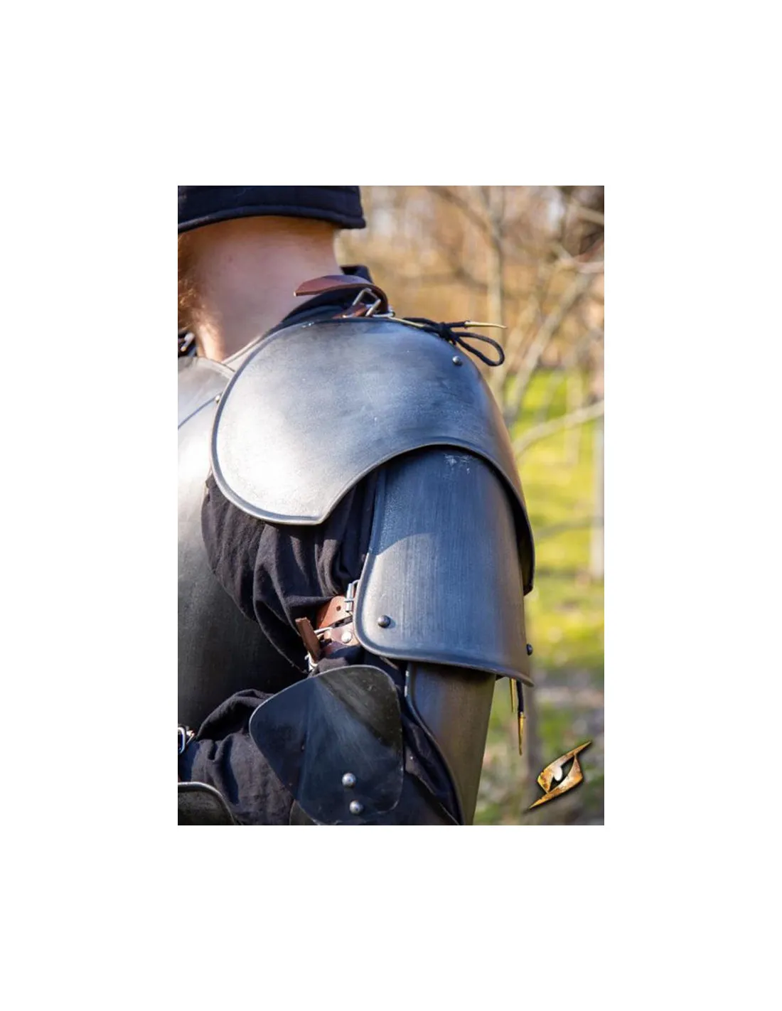Hombreras de Guerrero medieval, acabado negro