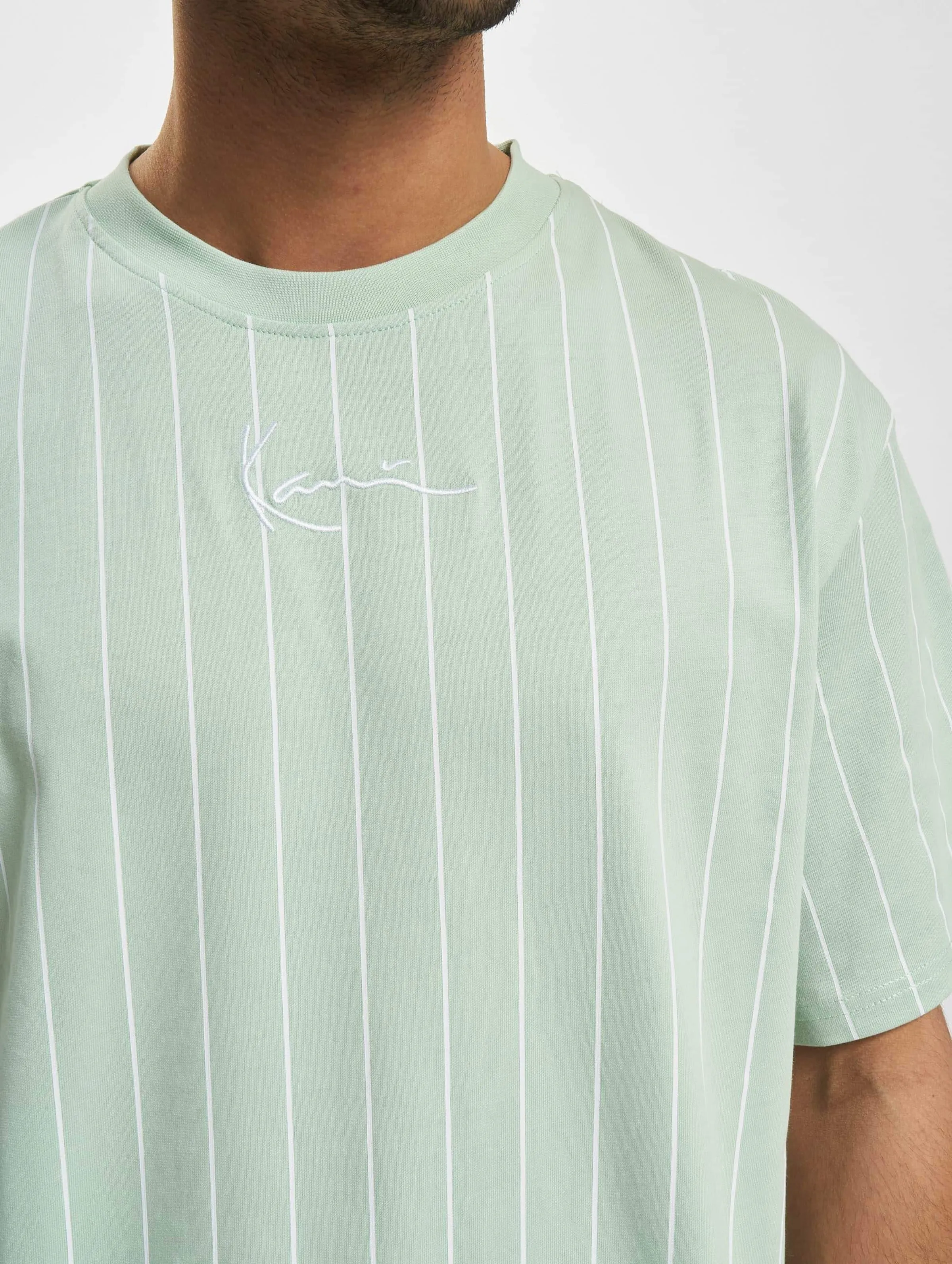 Karl Kani Small Signature Essential
