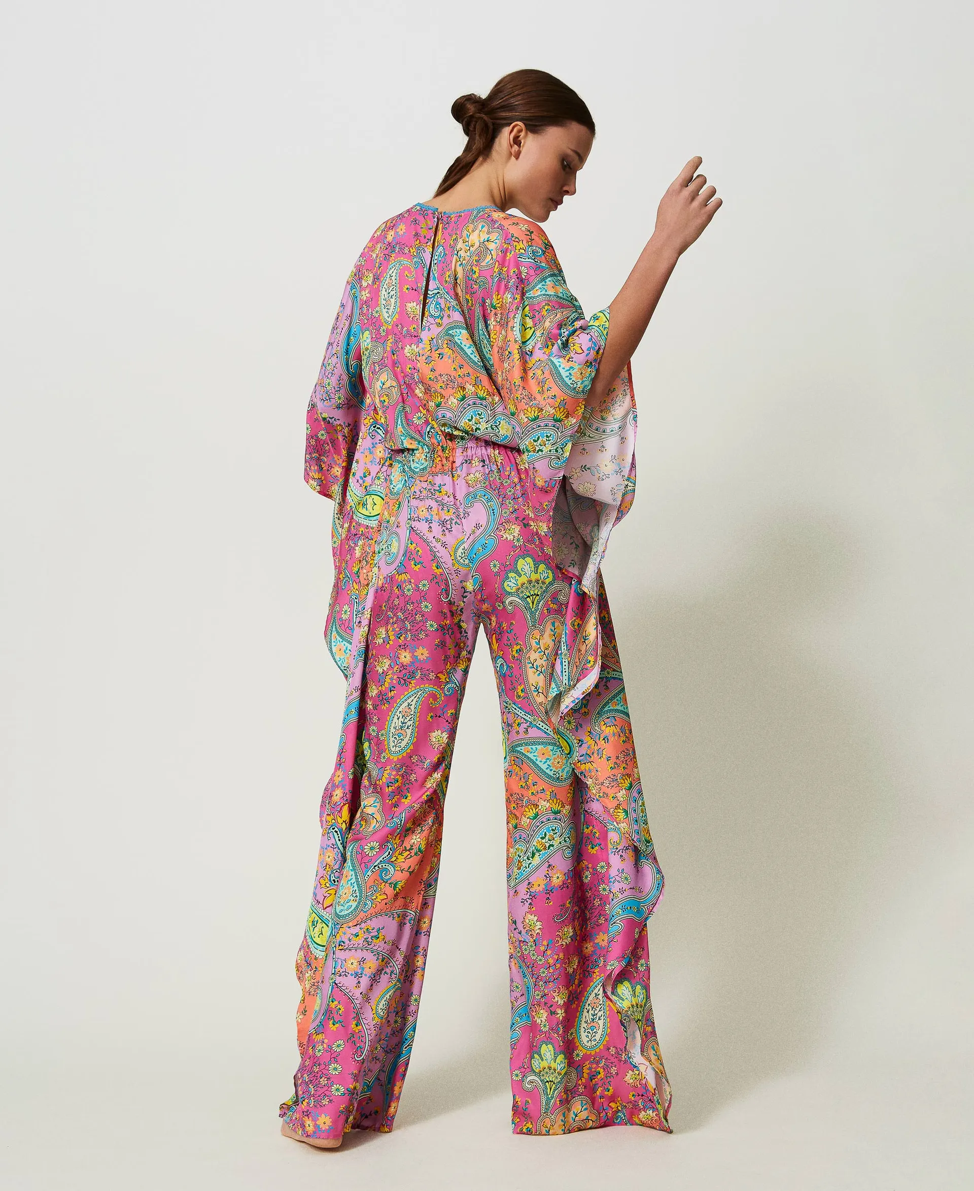 Mono de sarga con estampado paisley