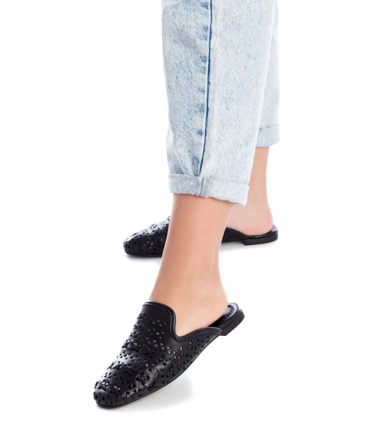 Mules para mujer en piel negra