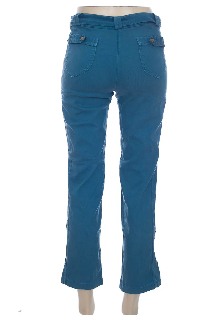 PANTALóN COLOR AZUL  CLOSEANDO