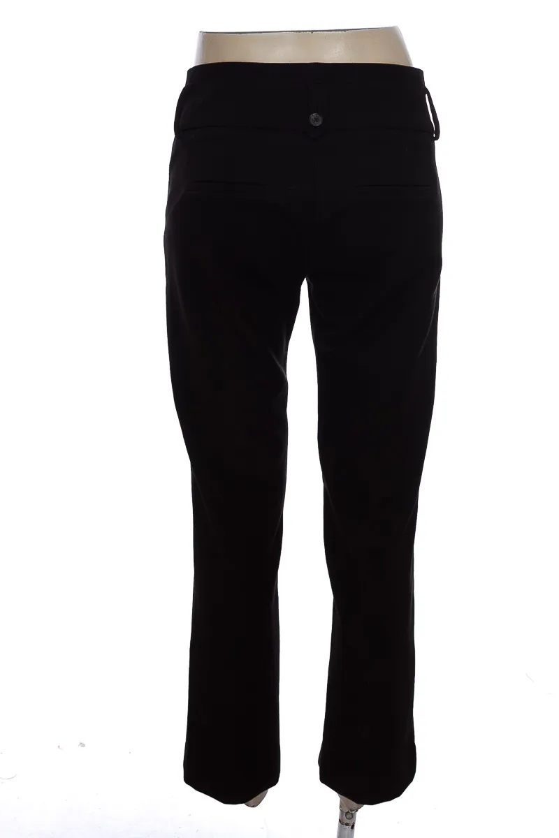 PANTALóN COLOR NEGRO  XUSS