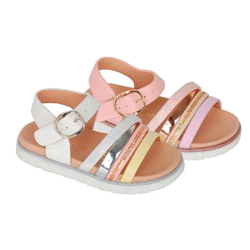 Sandalias para niña modernas