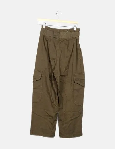 Stradivarius Pantalón cargo verde