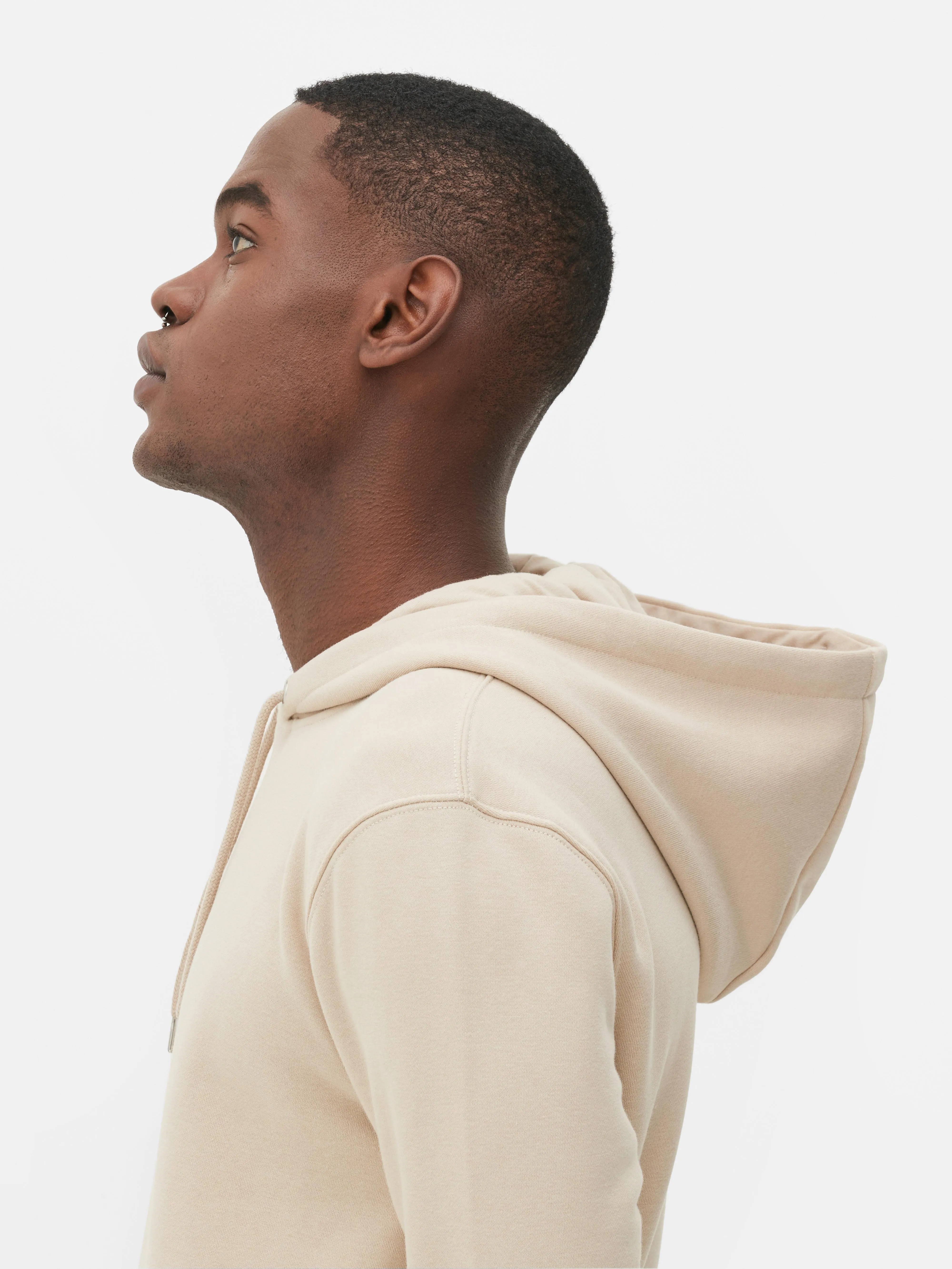 Sudadera con capucha básica y cordón de ajuste