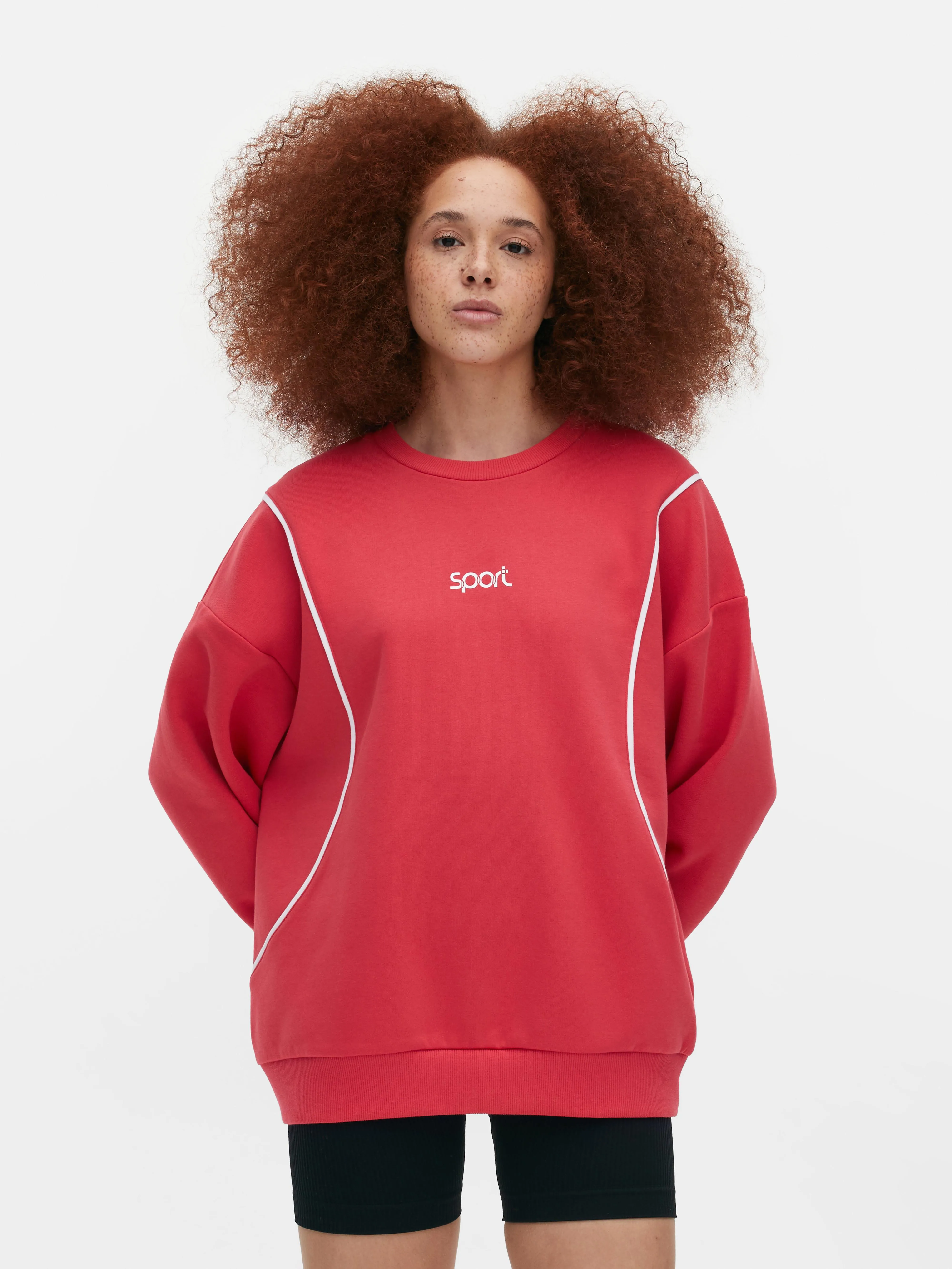 Sudadera con detalle de costuras