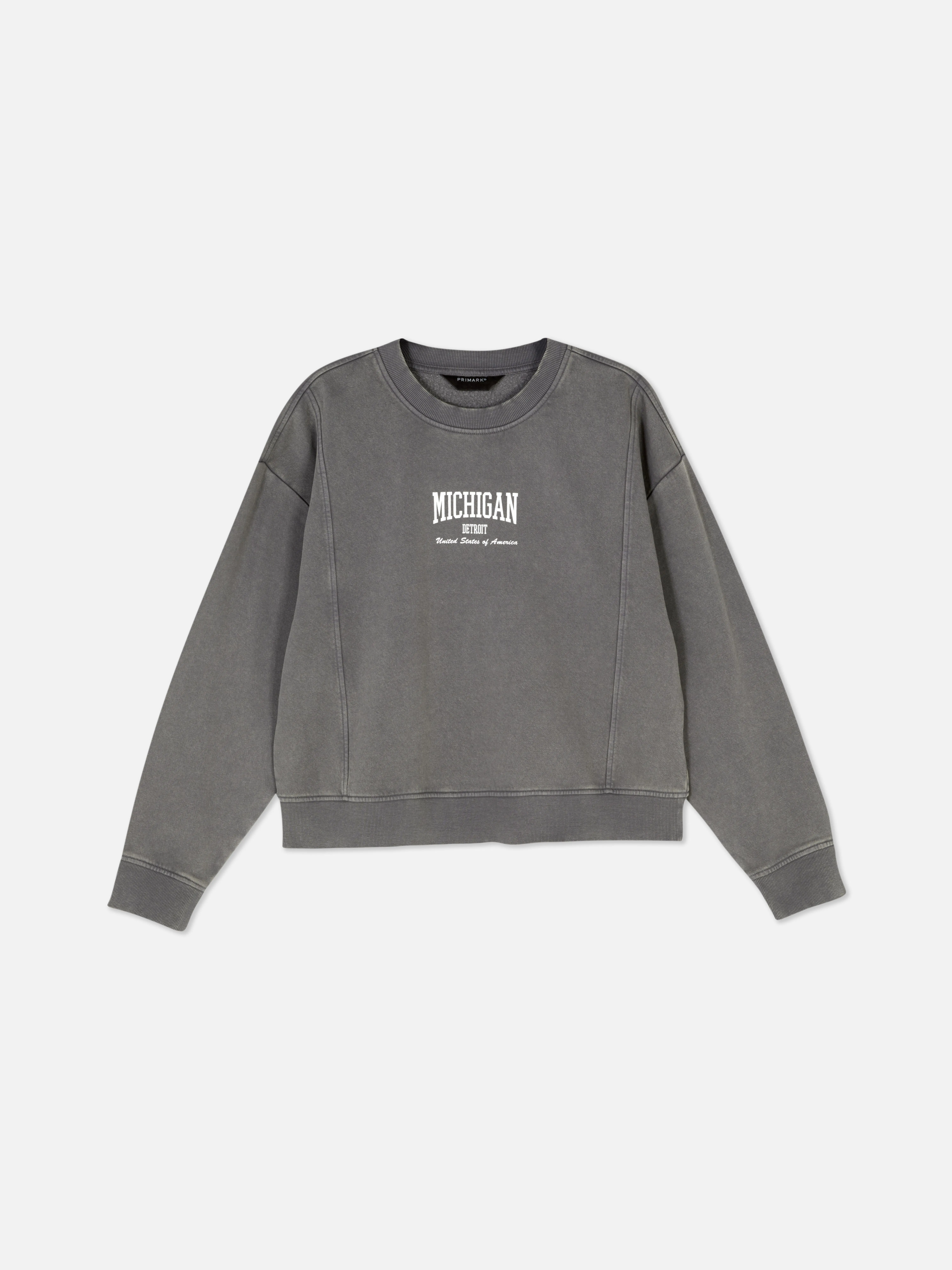 Sudadera con lavado ácido