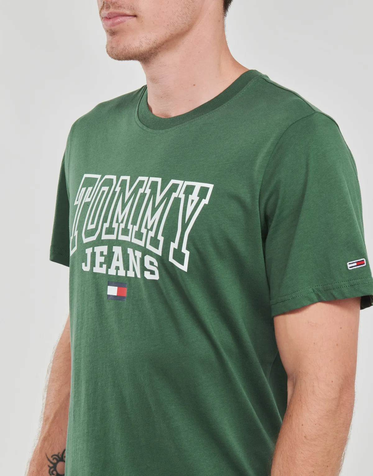 TJM RGLR ENTRY GRAPHIC TEE