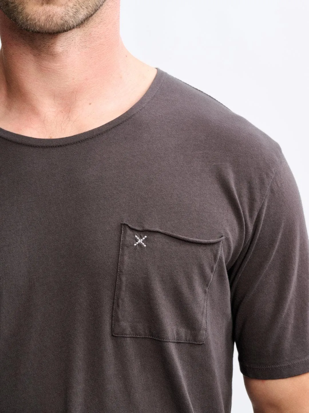 XPOCKET CURVED HEM  TEE