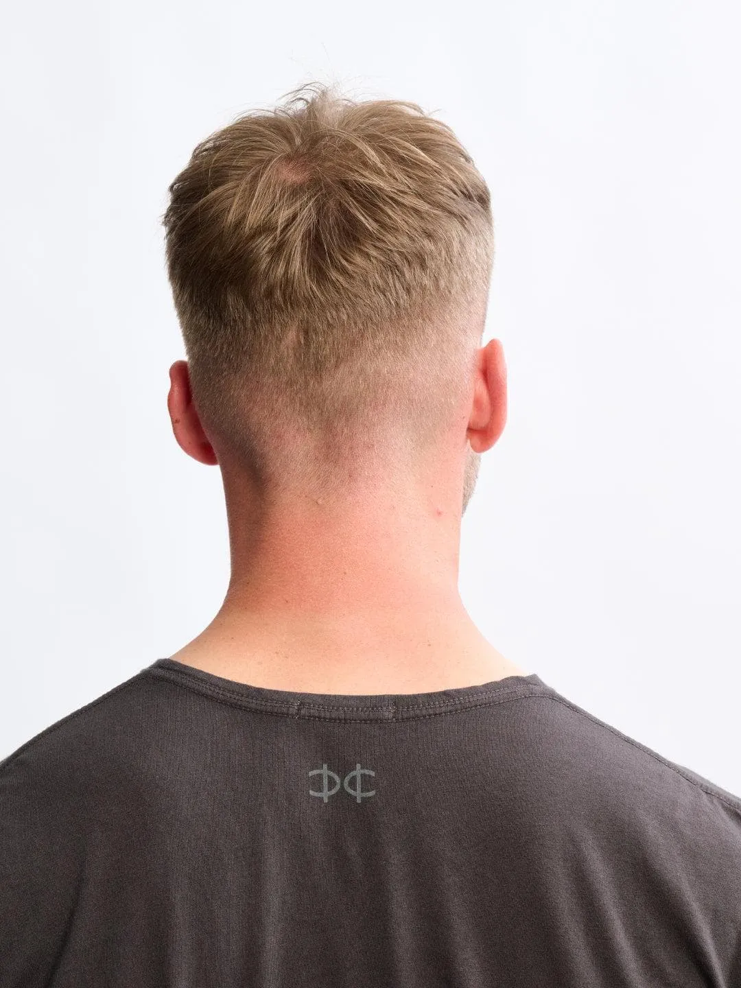 XPOCKET CURVED HEM  TEE