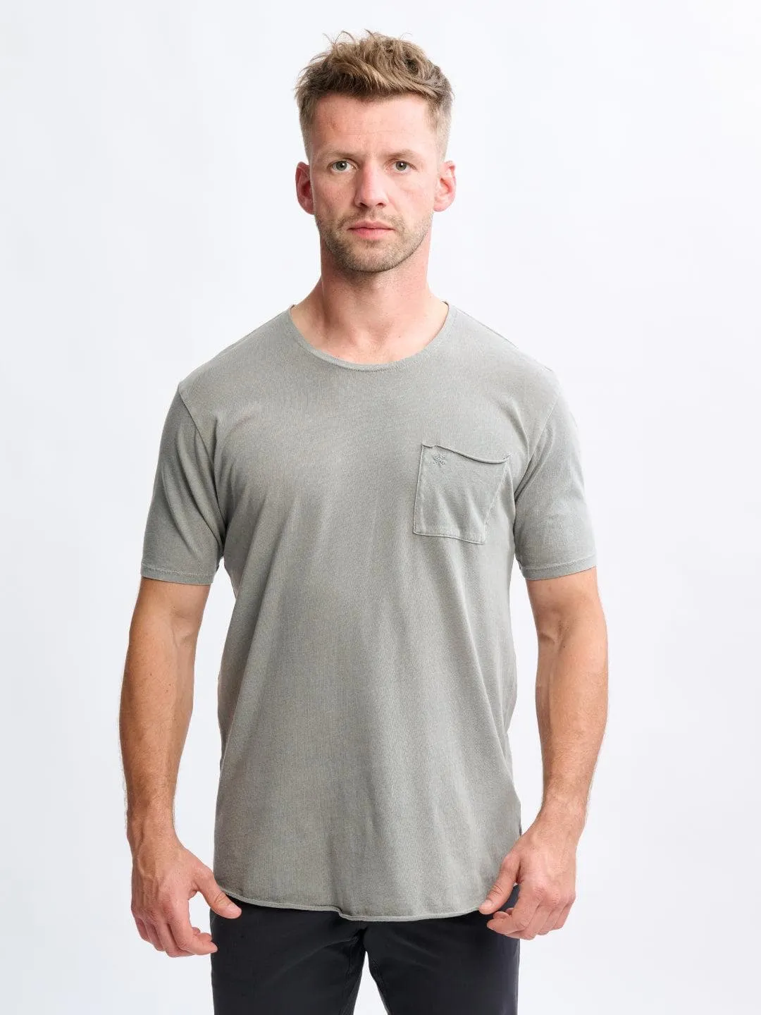XPOCKET CURVED HEM  TEE